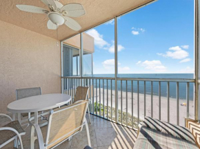 Estero Island Beach Villas 706, 2 BR, Penthouse, Gulf Front, Pool, Sleeps 6